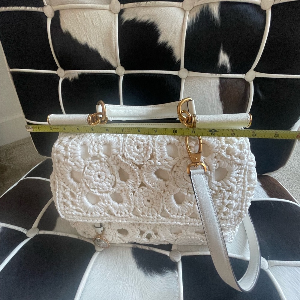 Dolce & Gabbana
Crocheted Sicily bag - Picture 16 of 16